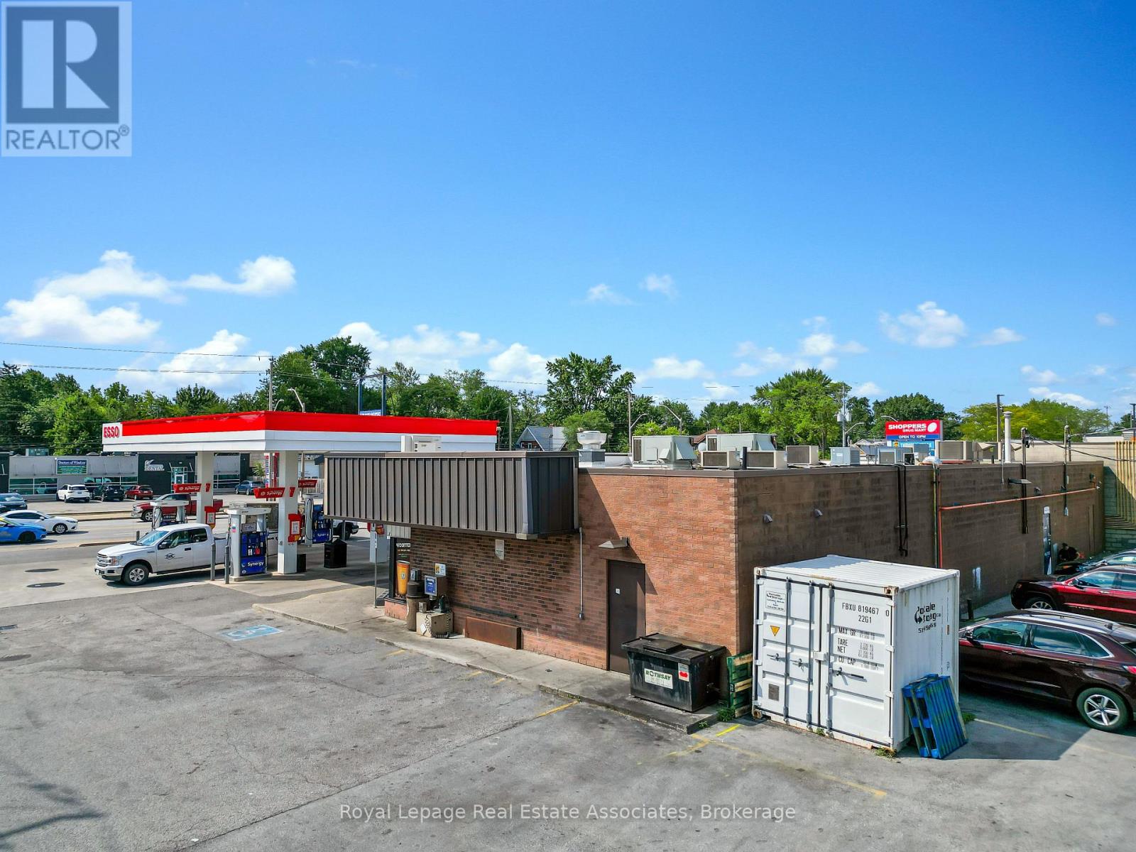 5124 TECUMSEH ROAD E
