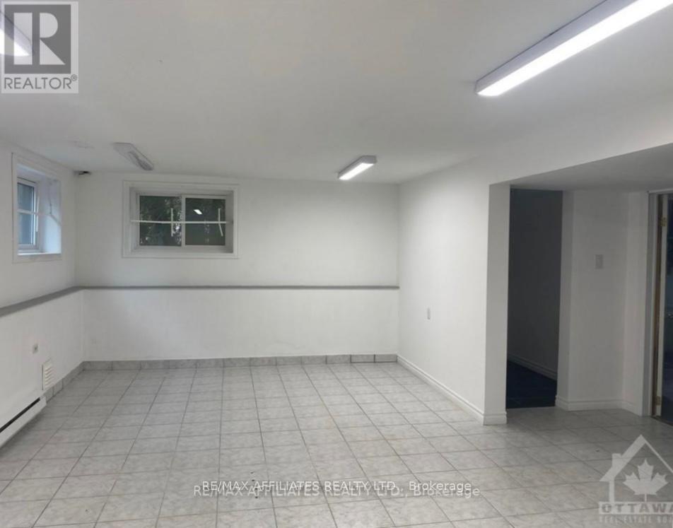 1399 ELLSWORTH LANE