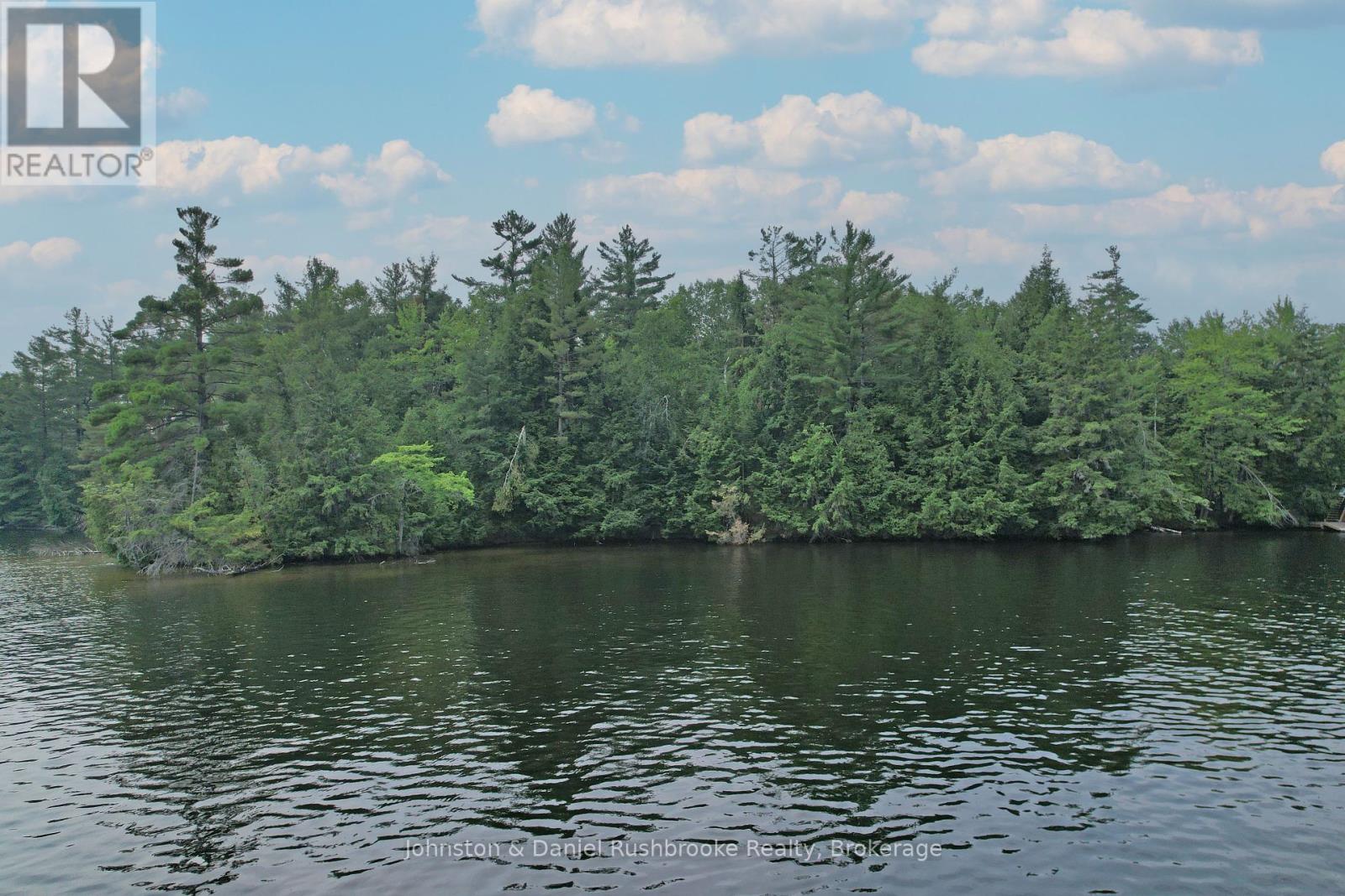 2 ISLAND 24LM (DENISON)