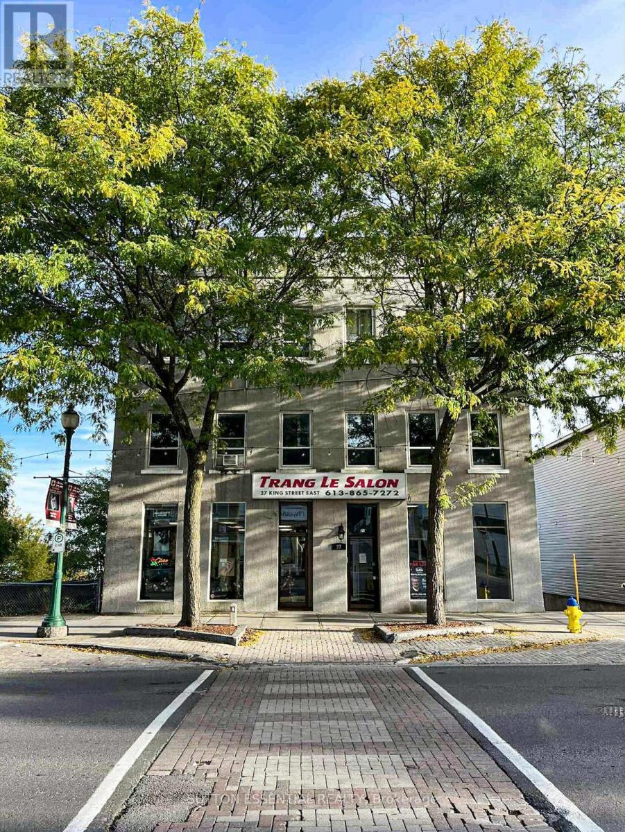 27 KING STREET E