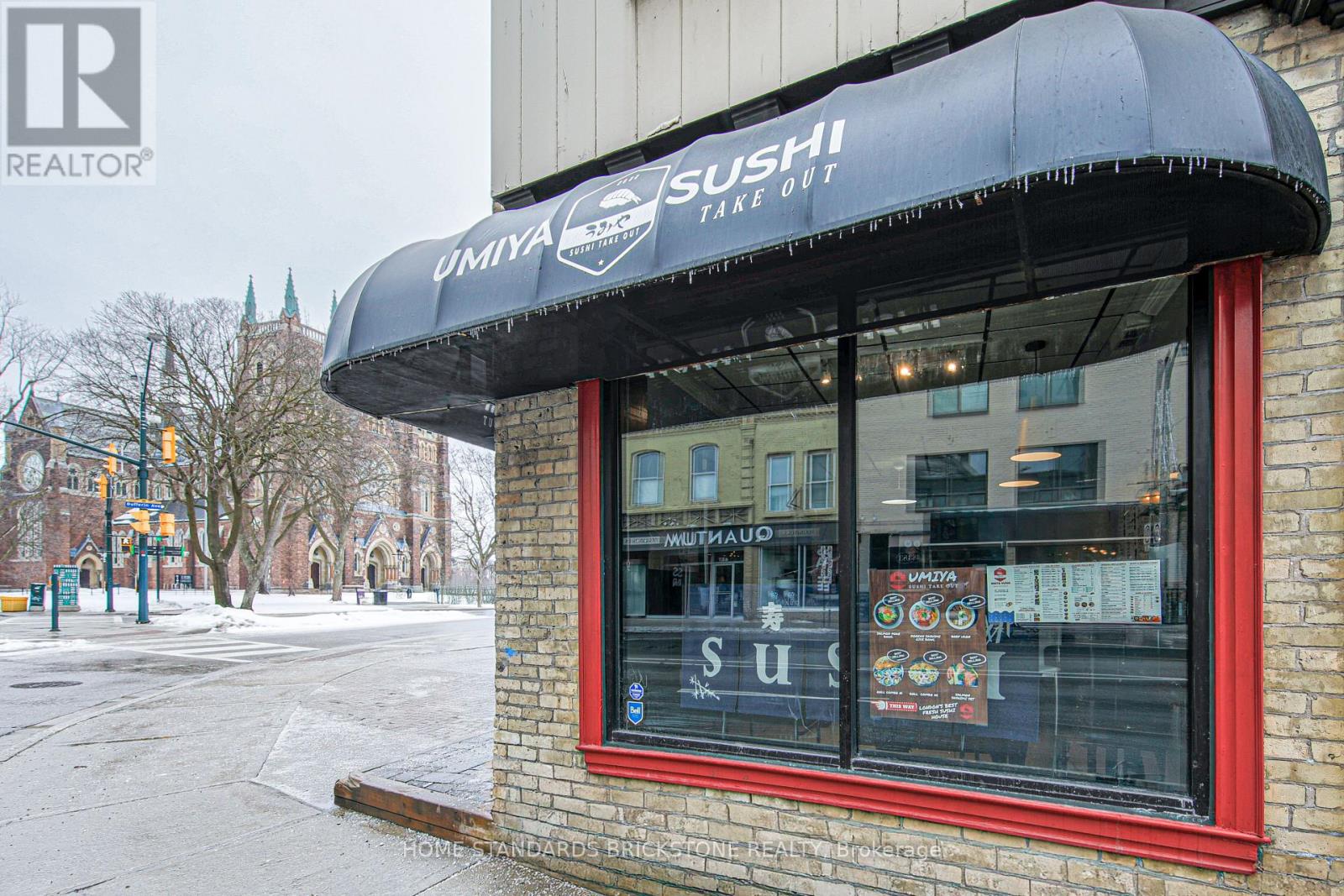 102 – 484 RICHMOND ST STREET E