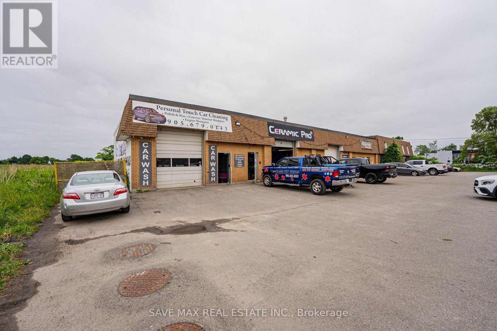 2481 UPPER JAMES STREET