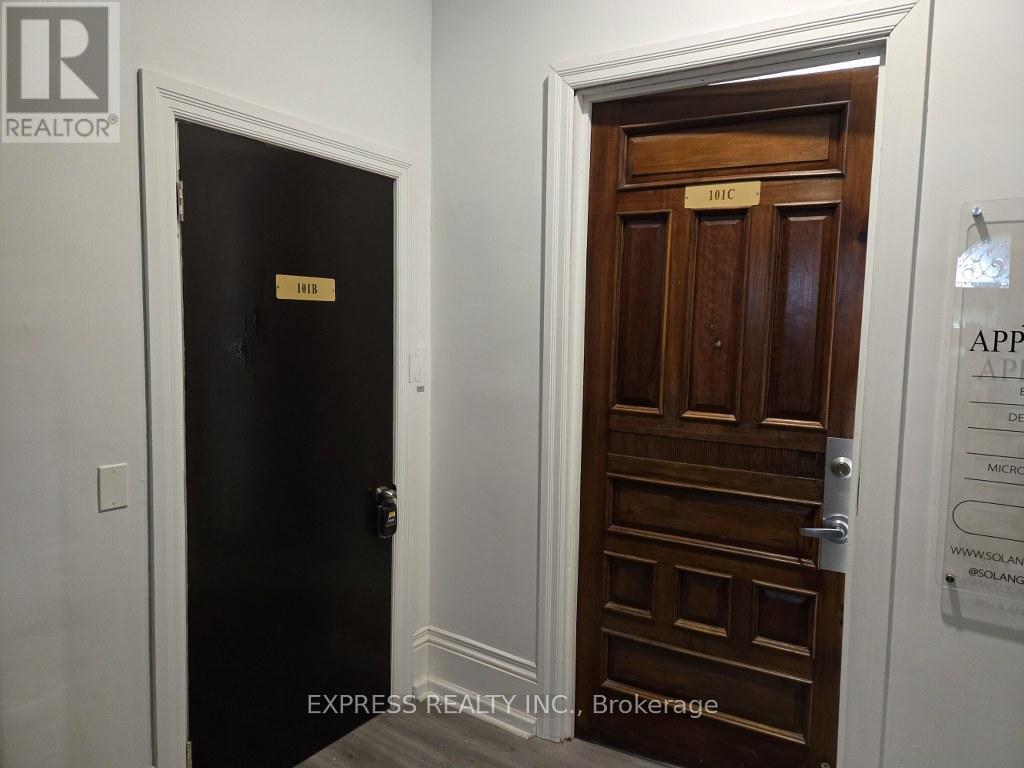 101B – 252 JAMES STREET S