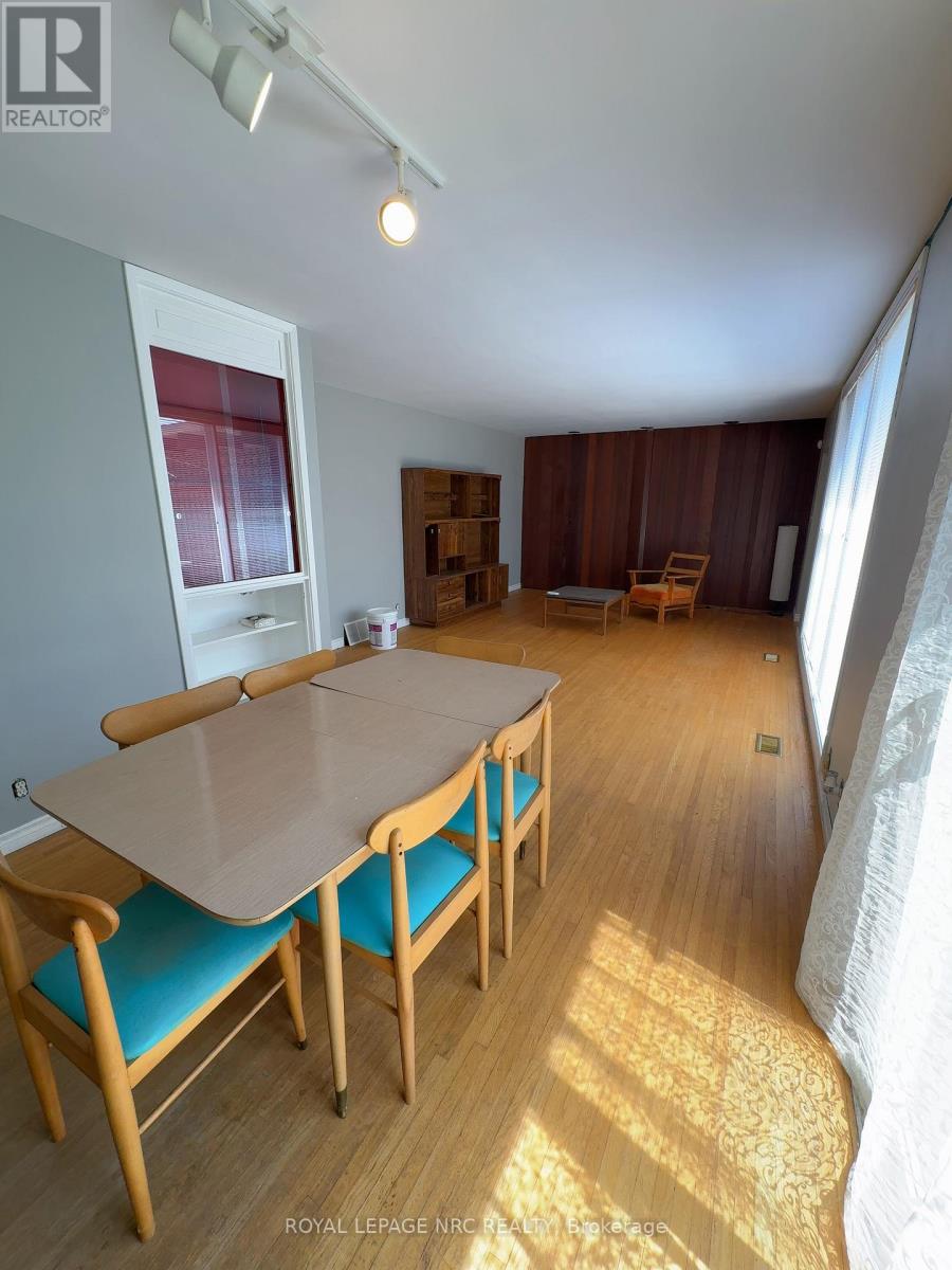 4213/4207 DRUMMOND ROAD