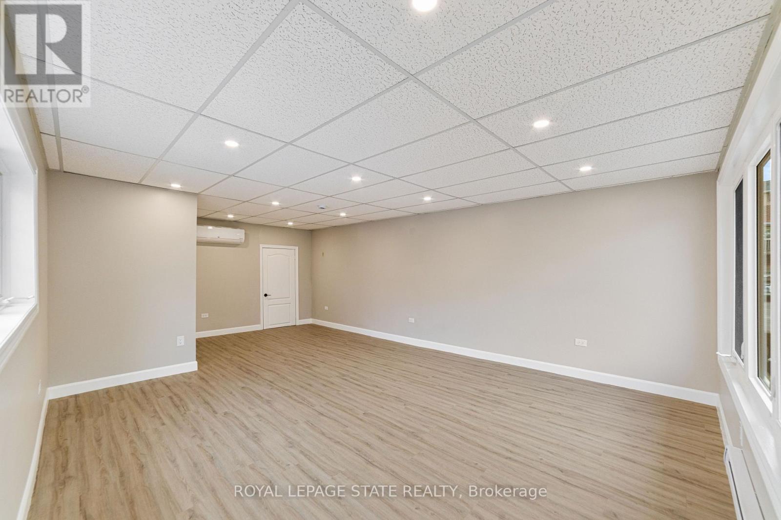 3 – 19 MAIN STREET S