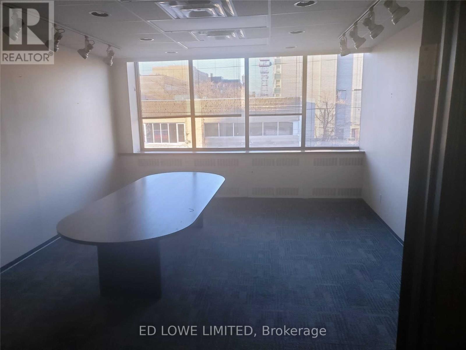 204 – 101 WORTHINGTON STREET E