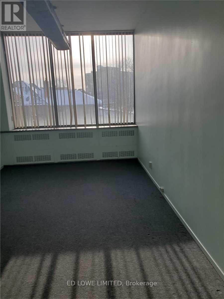 235A – 101 WORTHINGTON STREET E