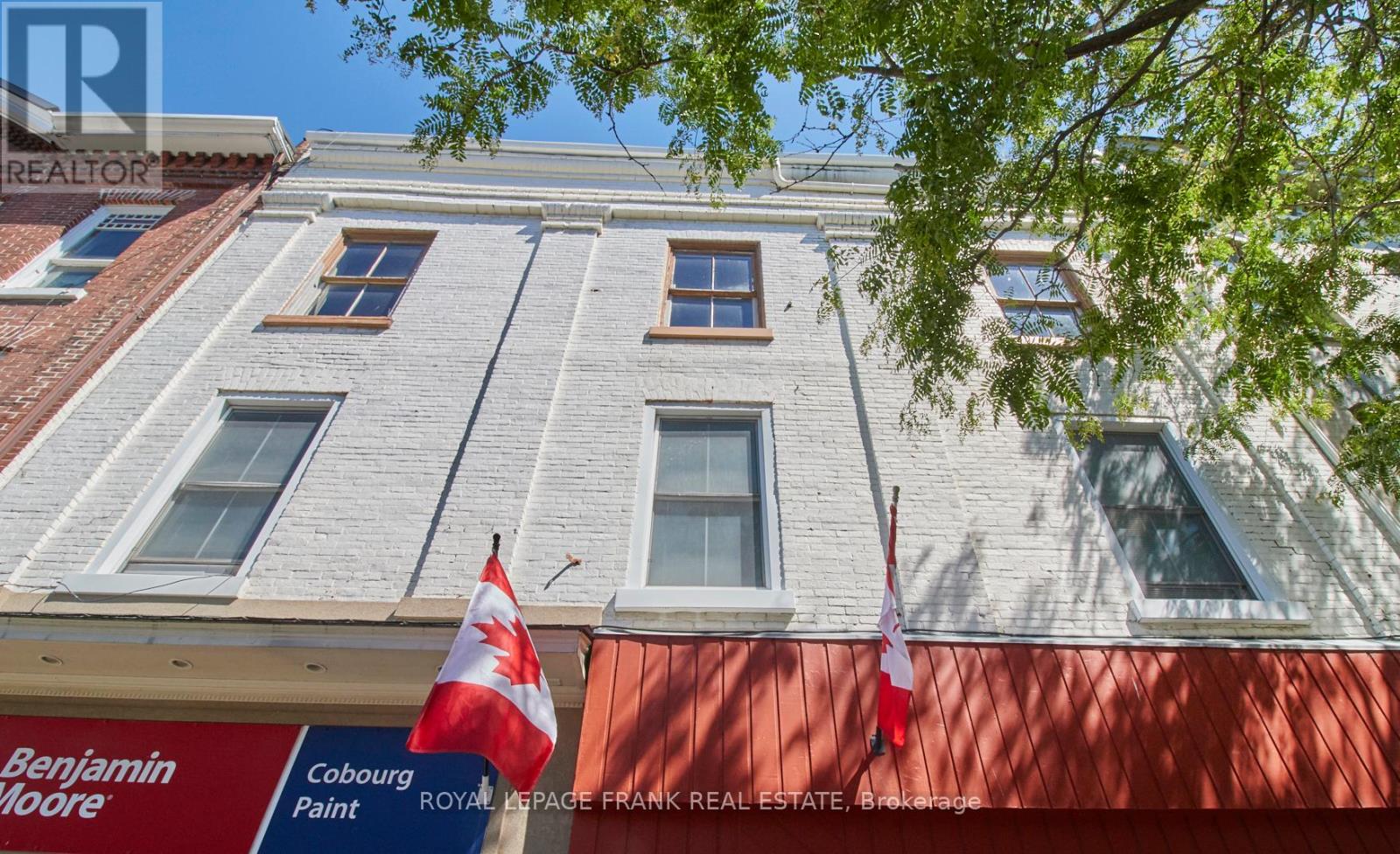 32-34 KING STREET W