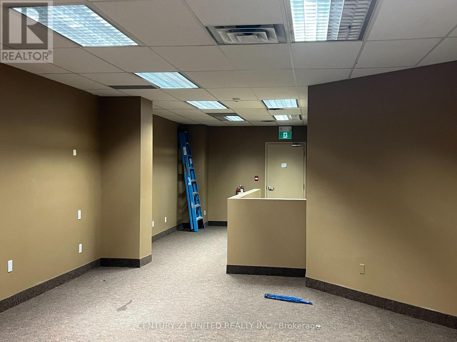 351B GEORGE STREET N