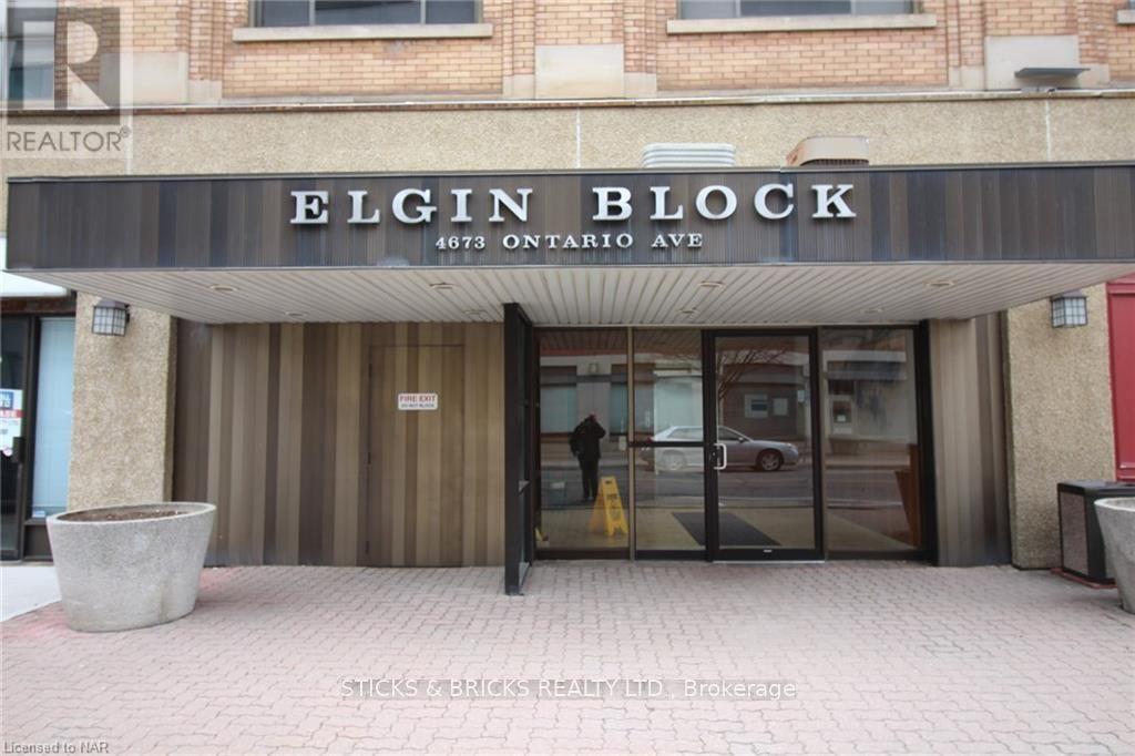 303 – 4673 ONTARIO AVENUE