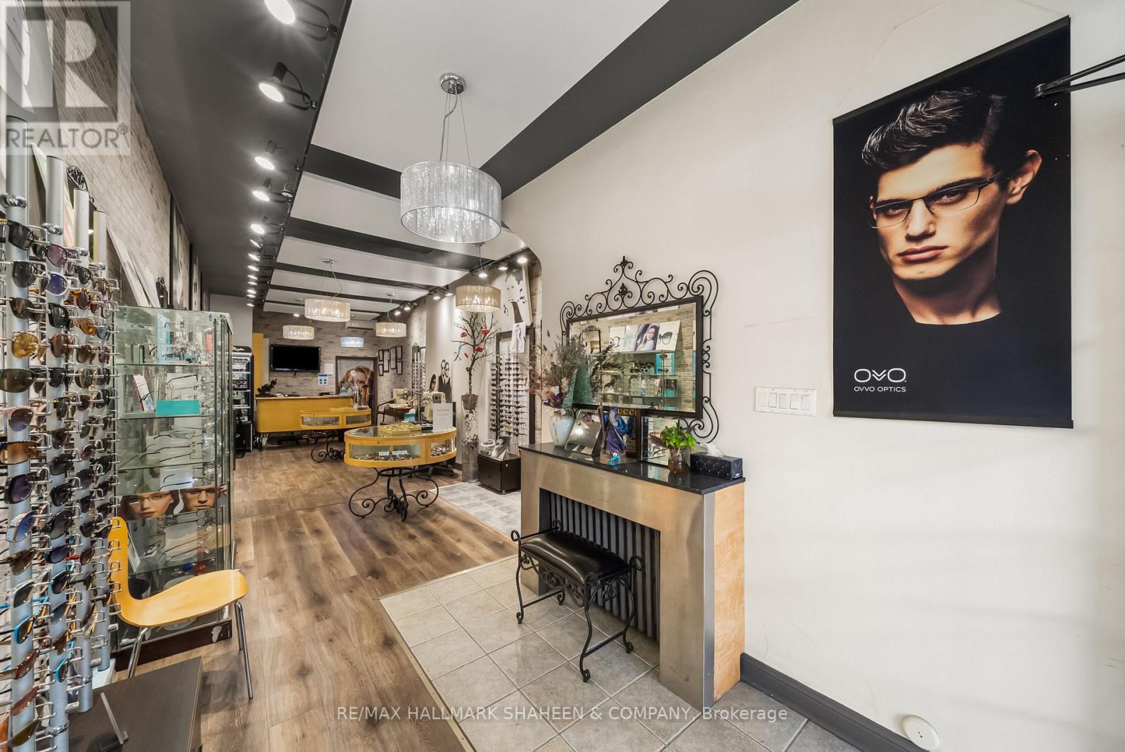 1126 EGLINTON AVENUE W