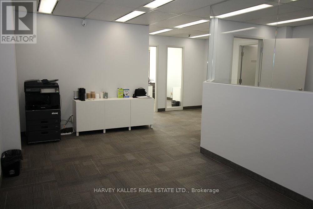 305 – 45 SHEPPARD AVENUE E