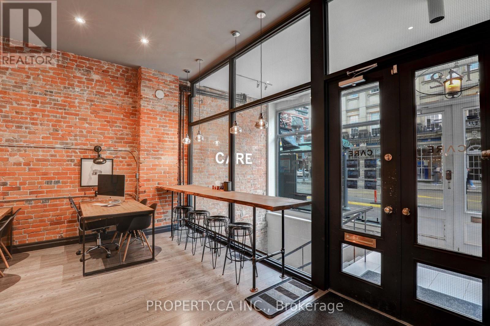 MAIN & LOWER – 142 KING STREET E