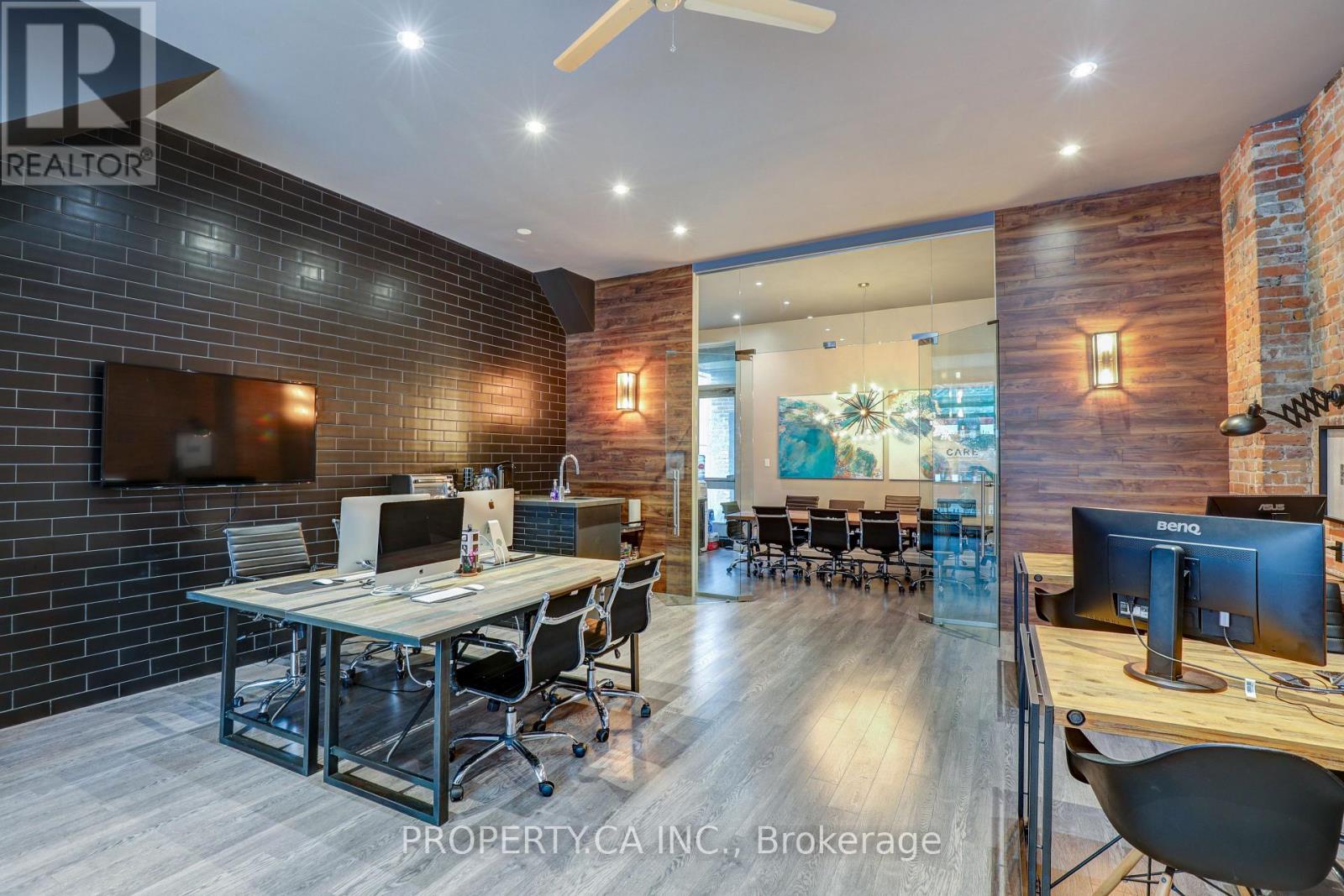 MAIN & LOWER – 142 KING STREET E
