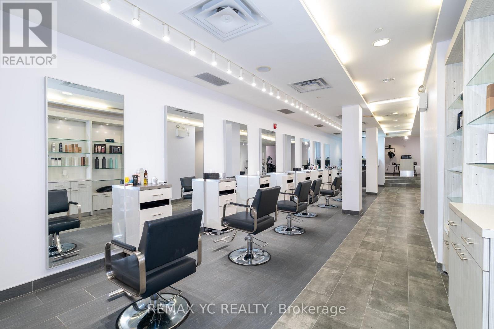 2409 YONGE STREET
