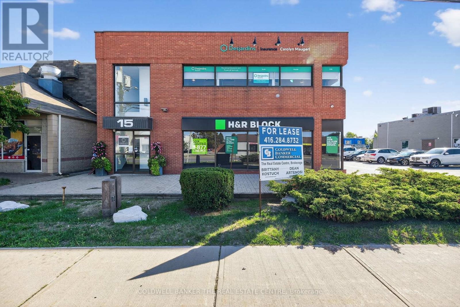 201 – 15 HARWOOD AVENUE S