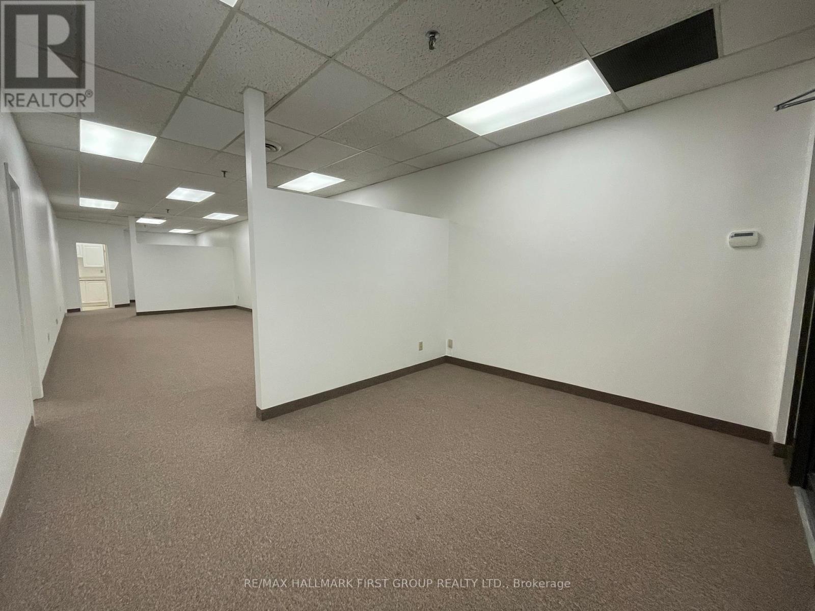 OM1#15B – 1400 BAYLY STREET