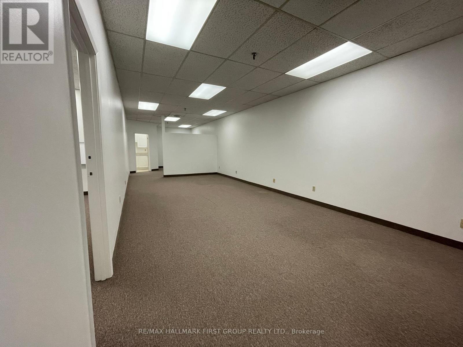 OM1#15B – 1400 BAYLY STREET