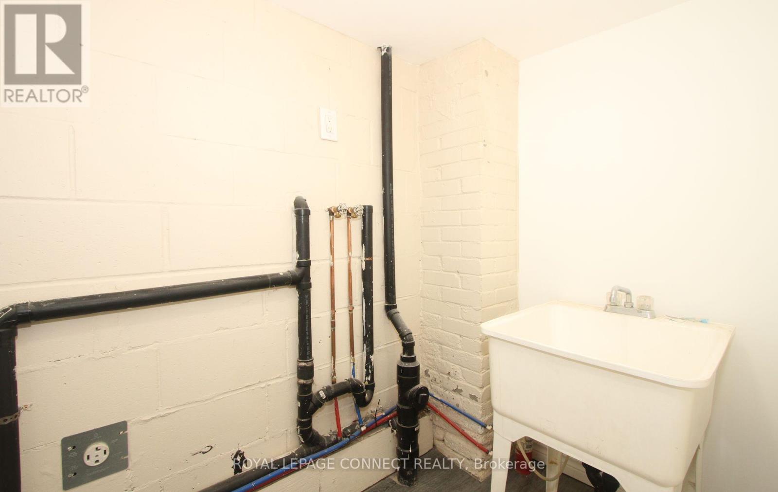1229A WOODBINE (LOWER) AVENUE