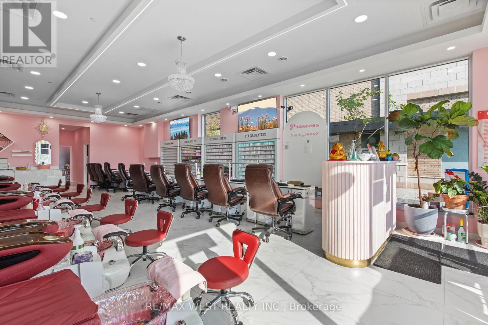 C5 – 3165 MARKHAM ROAD