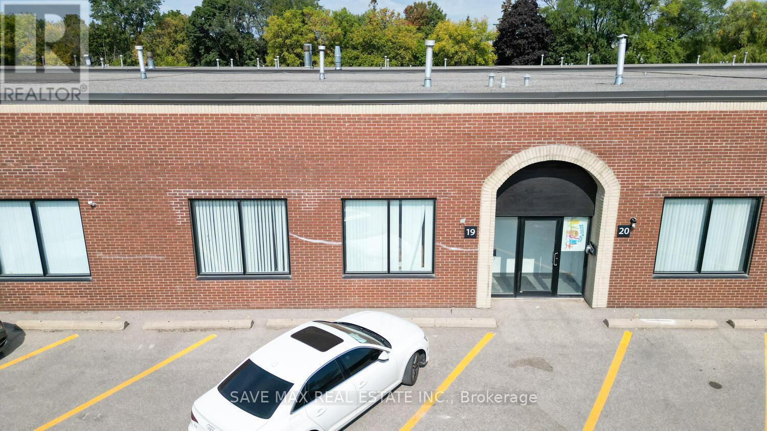 19 – 489 BRIMLEY ROAD