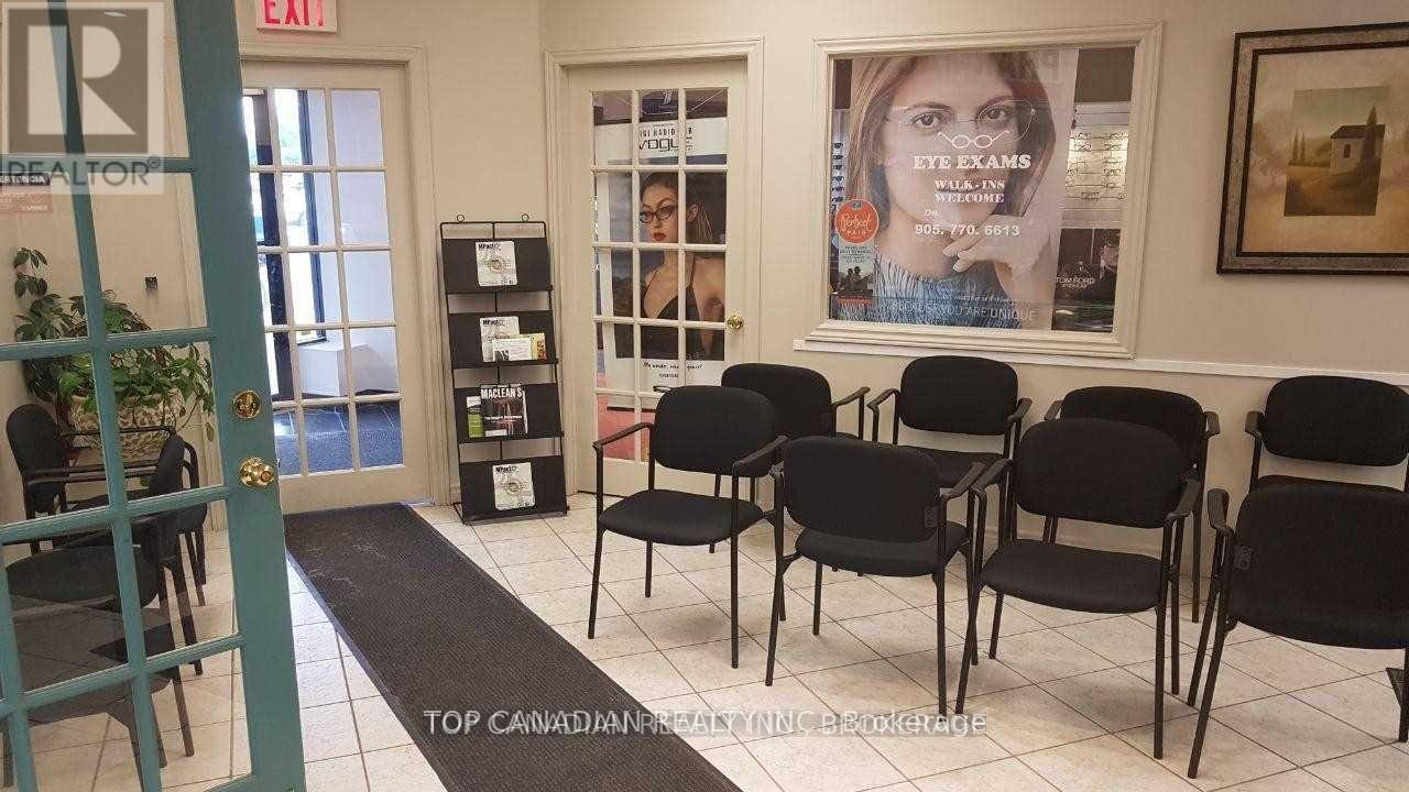 15 – 9555 YONGE STREET
