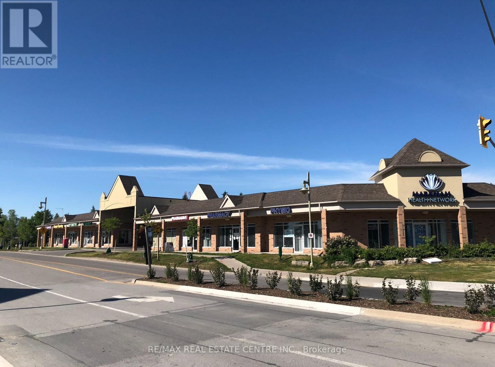 7 – 5 SWAN LAKE BOULEVARD