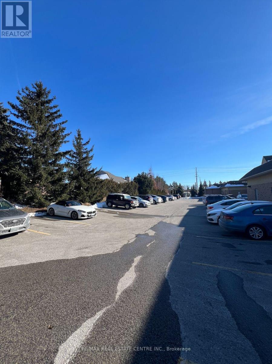 7 – 5 SWAN LAKE BOULEVARD