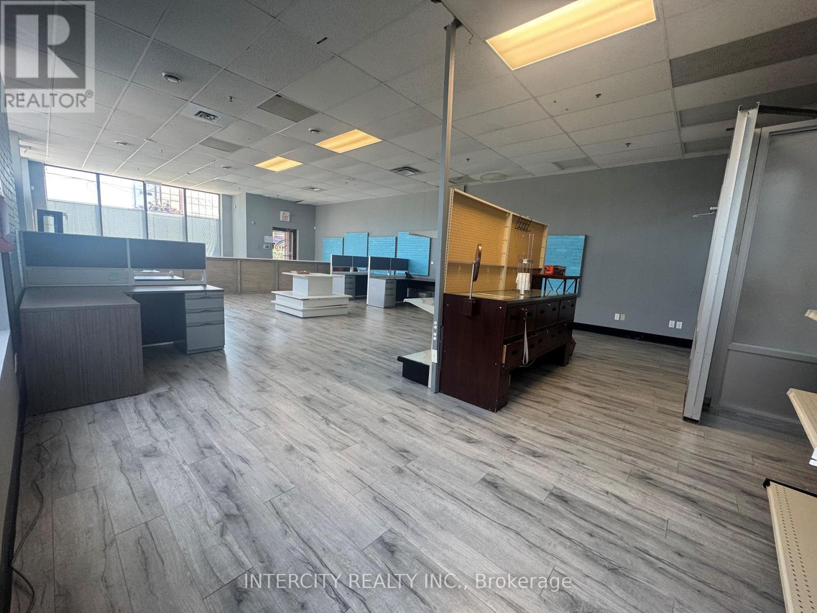 9 – 2100 STEELES AVENUE