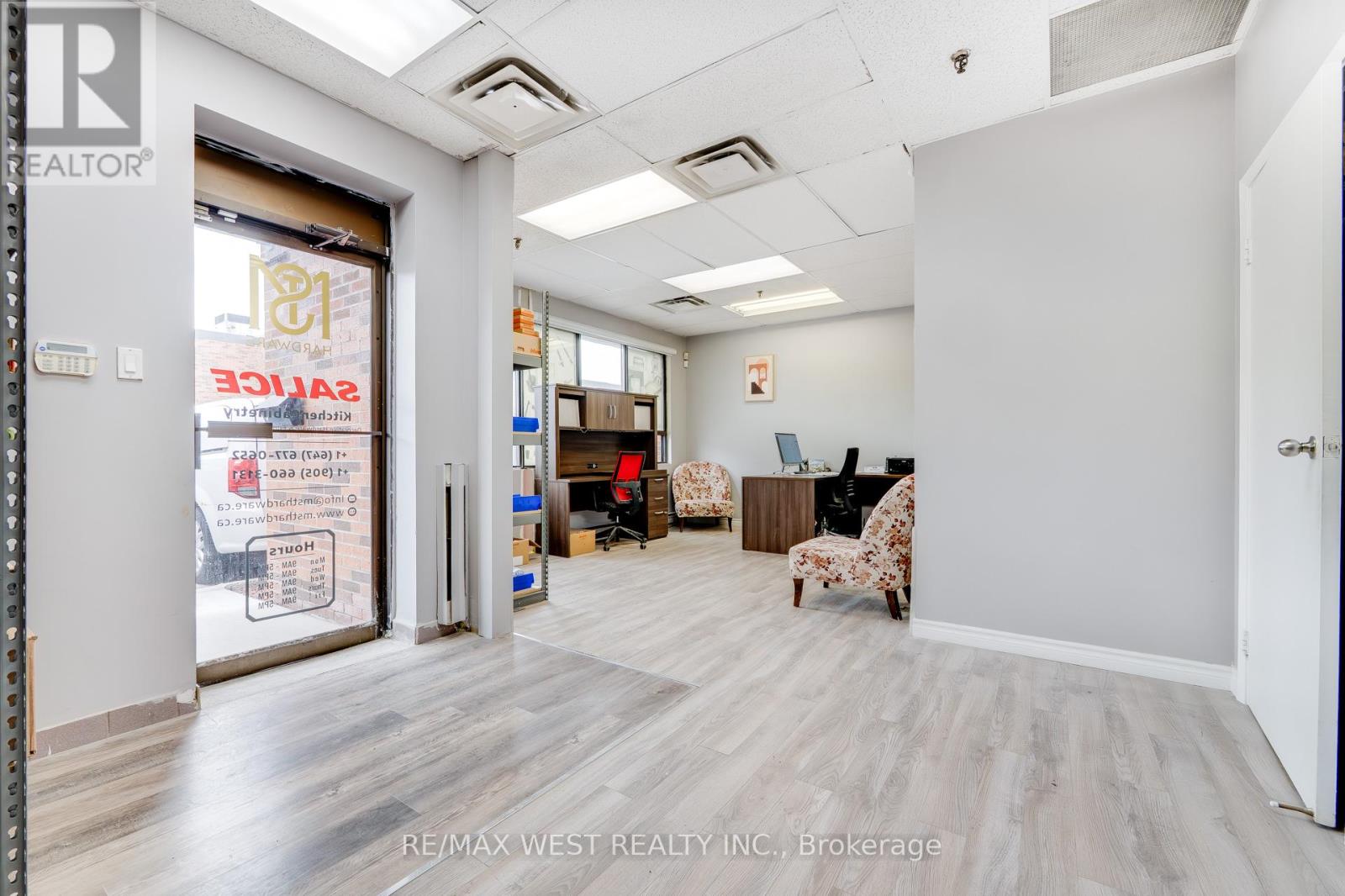 8 – 116 VICEROY ROAD