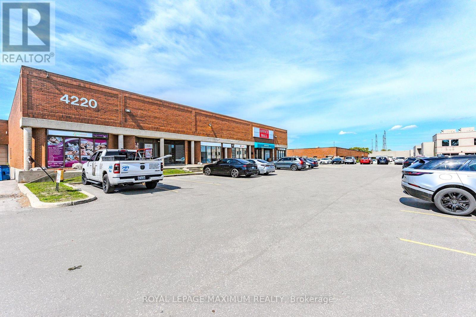 C10 – 4220 STEELES AVENUE W