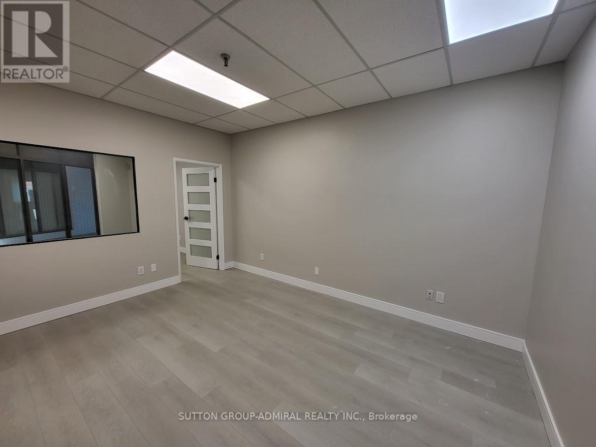 C11 – 4220 STEELES AVENUE W