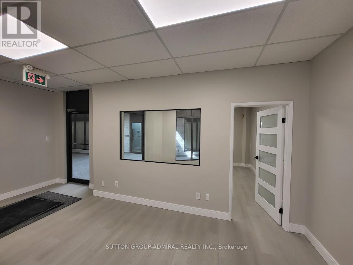 C11 – 4220 STEELES AVENUE W