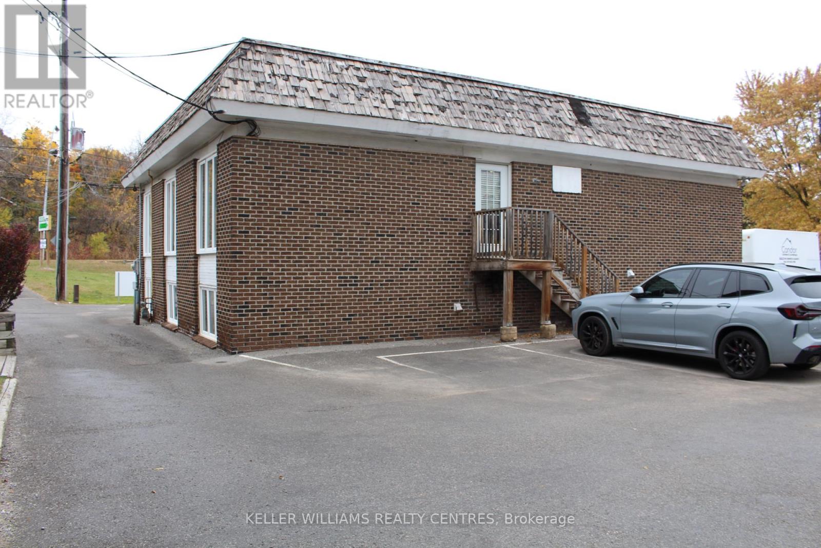 200 – 5873 HIGHWAY 7 ROAD E