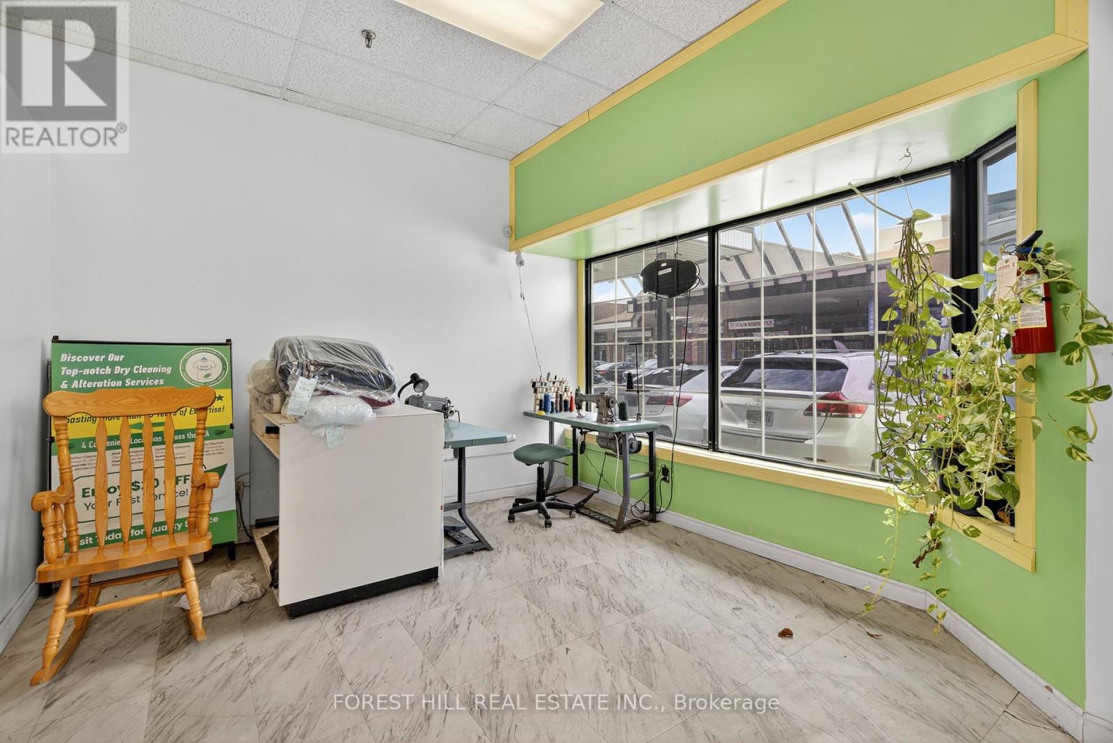 15 – 2354 MAJOR MACKENZIE DRIVE N