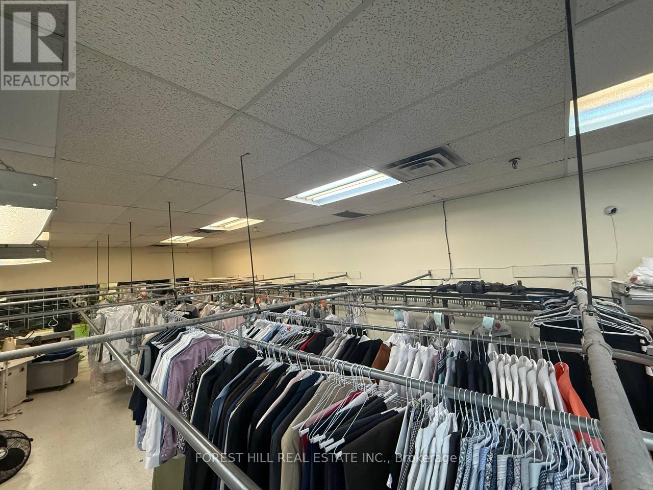 15 – 2354 MAJOR MACKENZIE DRIVE N
