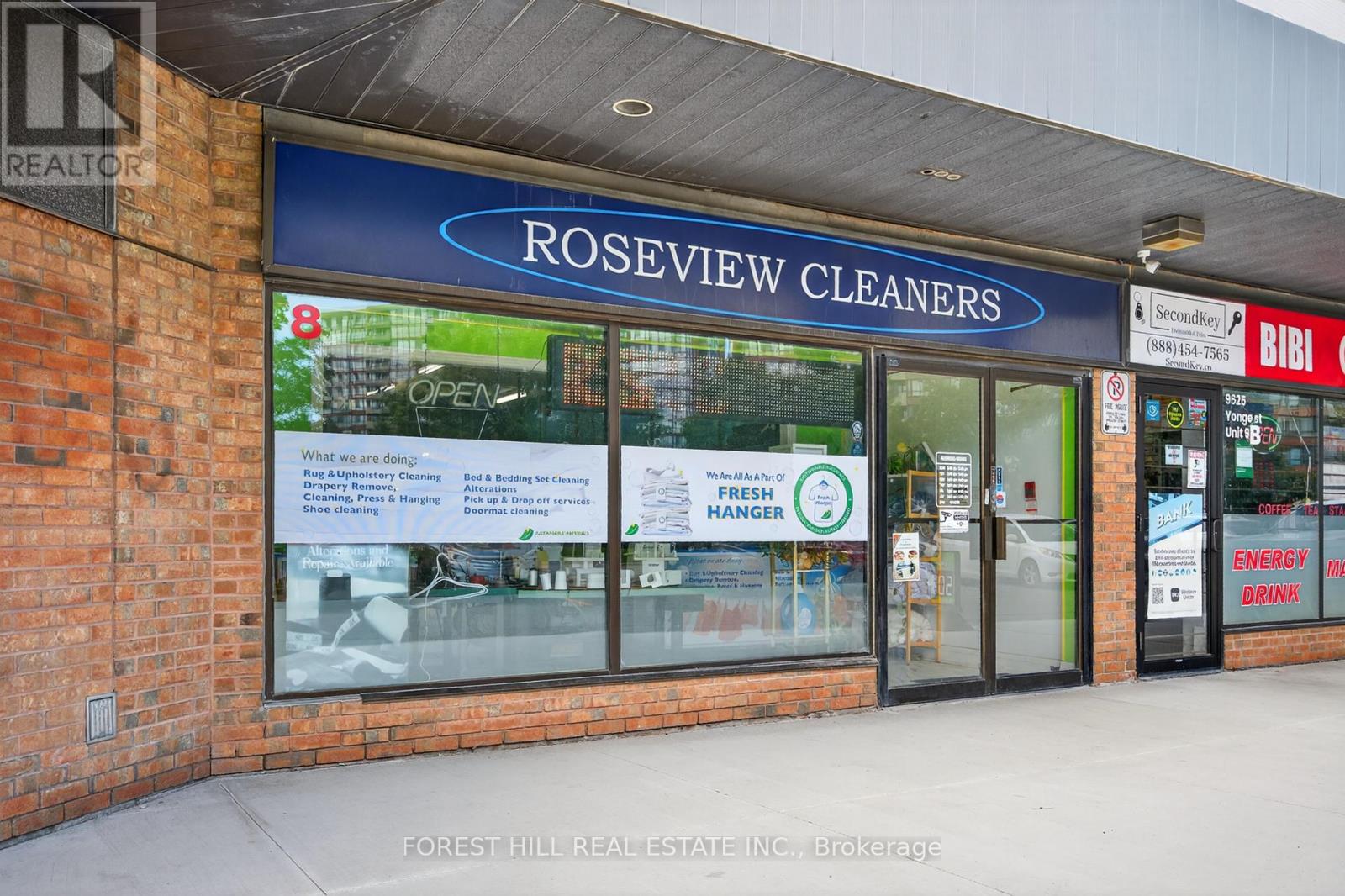 8 – 9625 YONGE STREET N