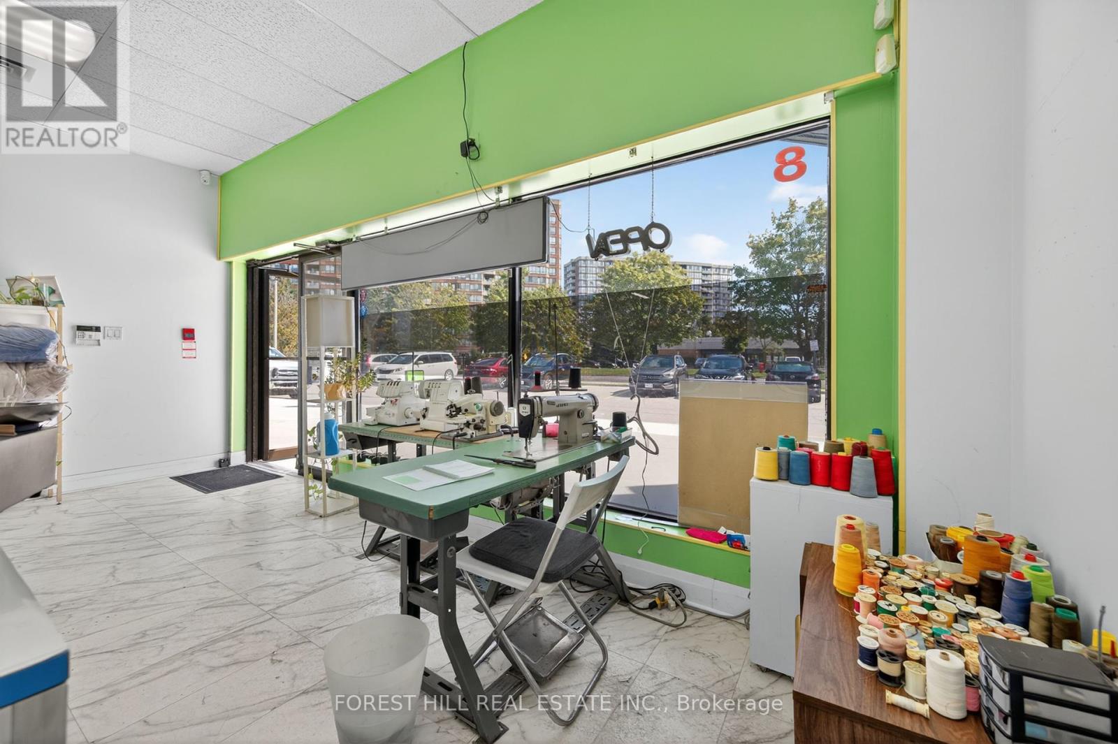 8 – 9625 YONGE STREET N