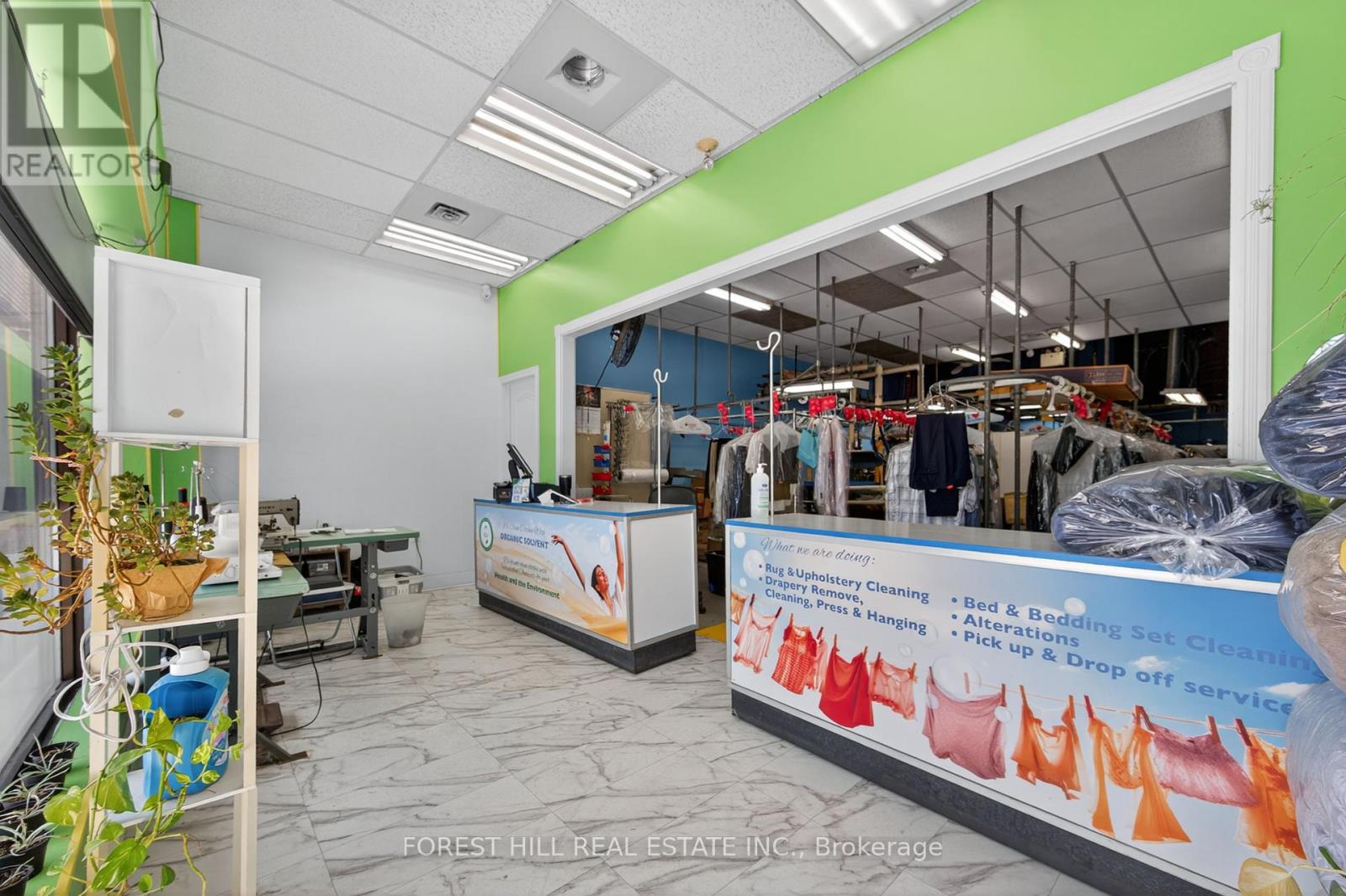 8 – 9625 YONGE STREET N