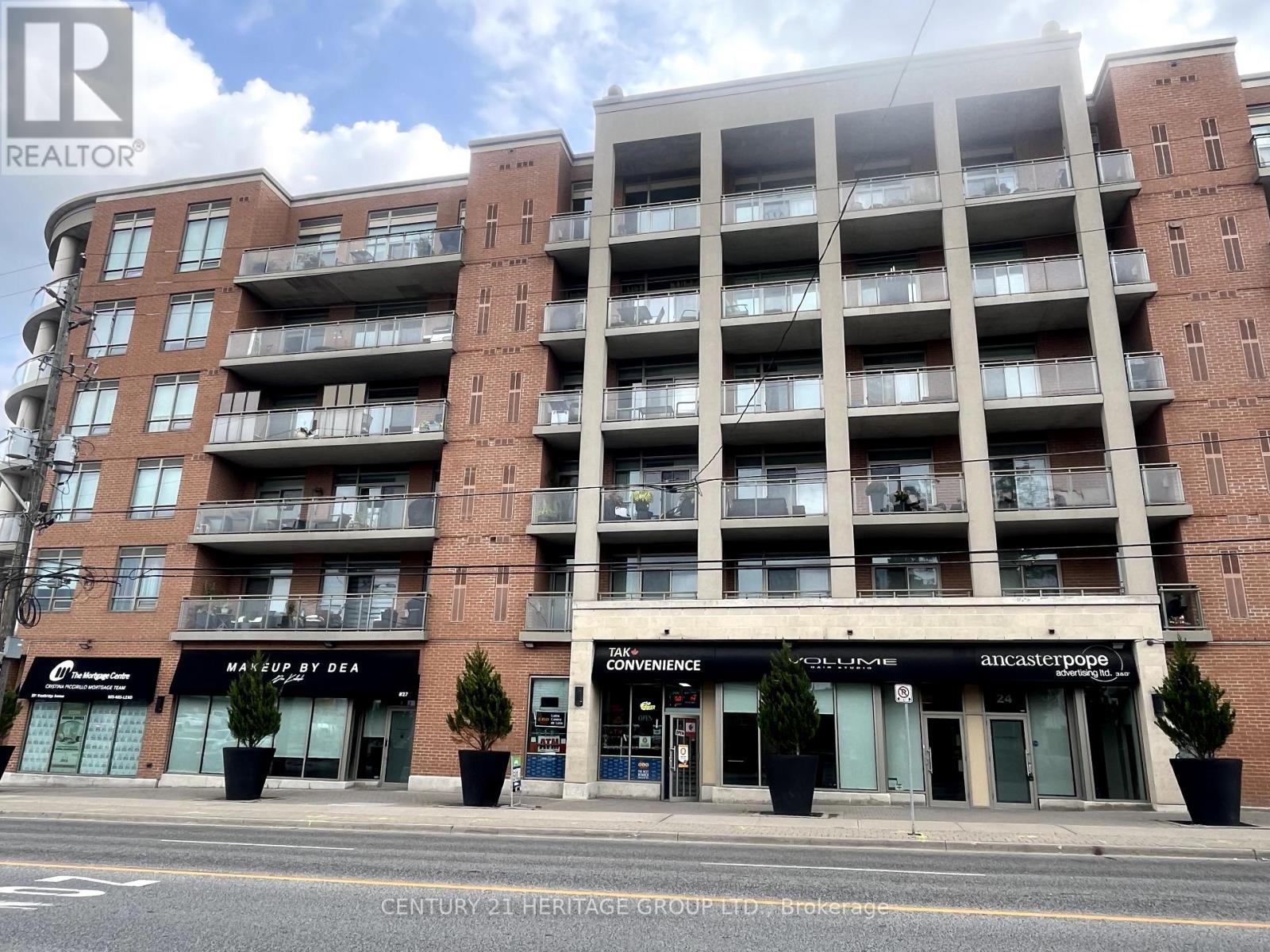 26 – 281 WOODBRIDGE AVENUE