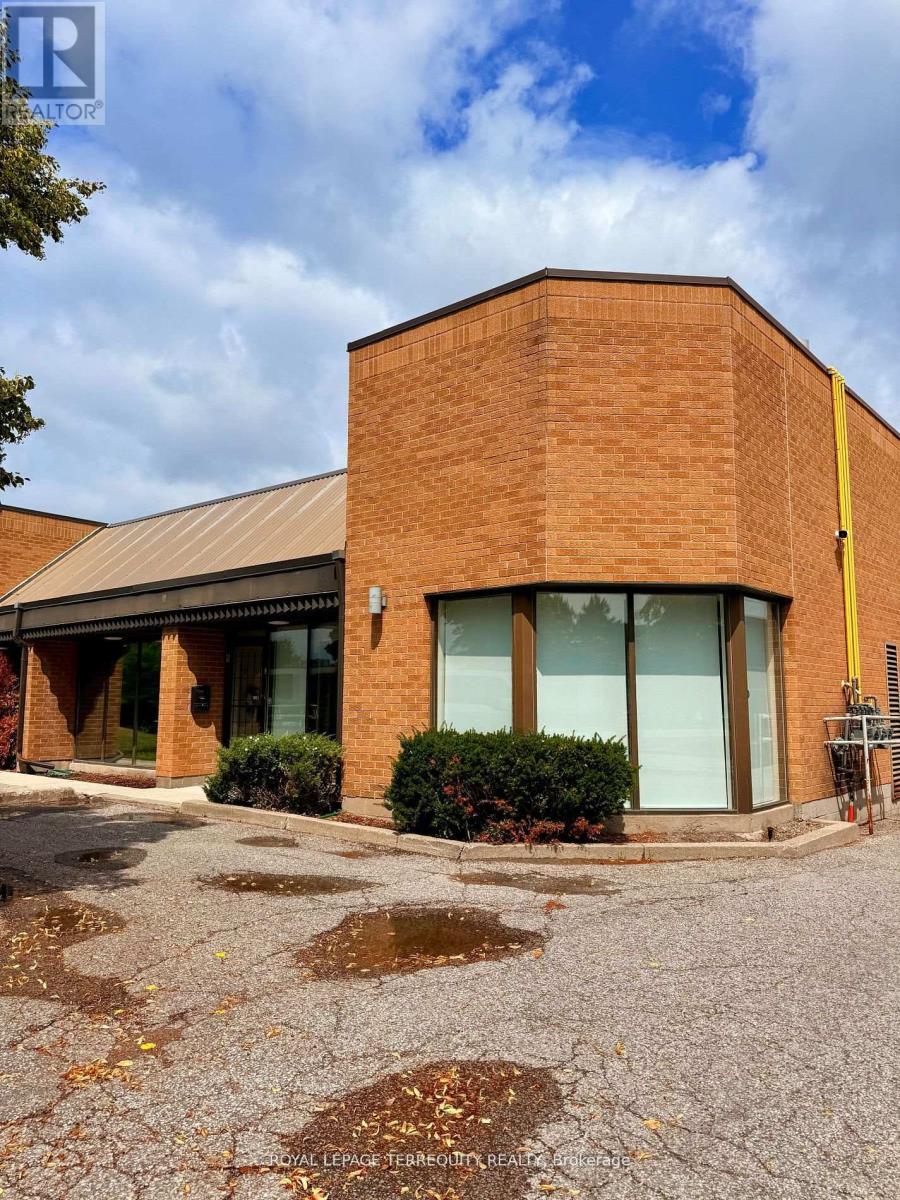 21 – 95 WEST BEAVER CREEK ROAD