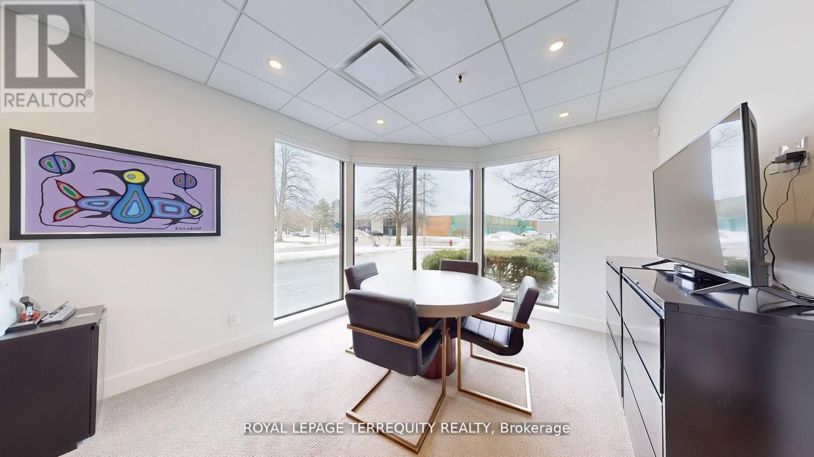21 – 95 WEST BEAVER CREEK ROAD
