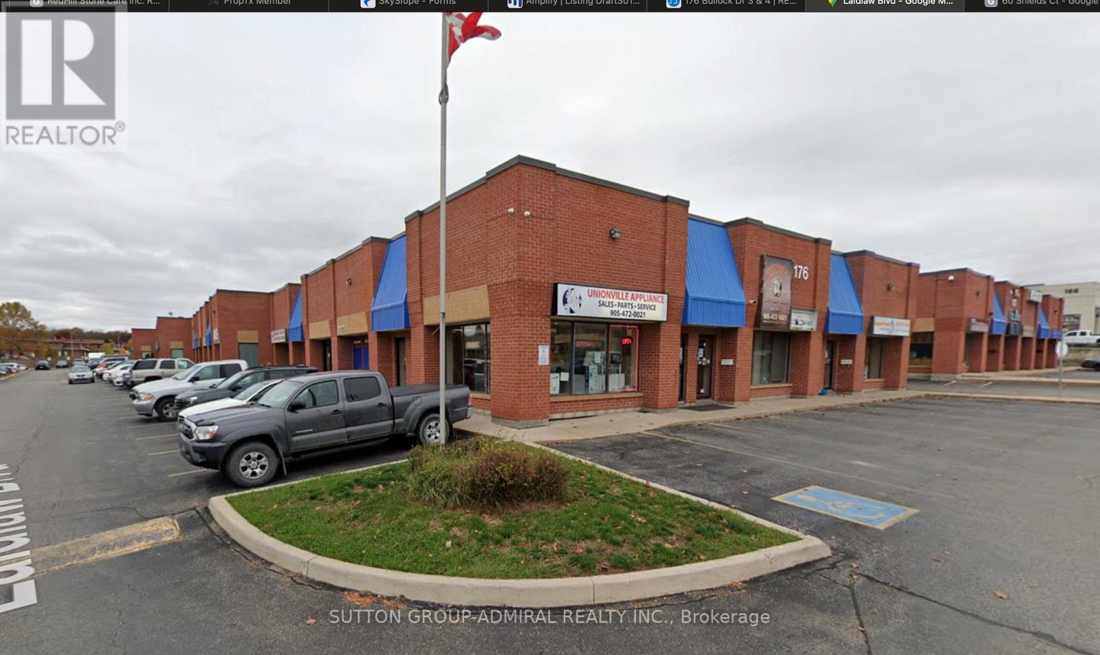 3 & 4 – 176 BULLOCK DRIVE