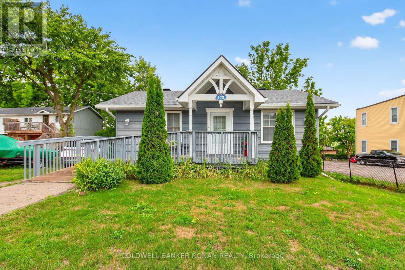 172 WILLIAM STREET W