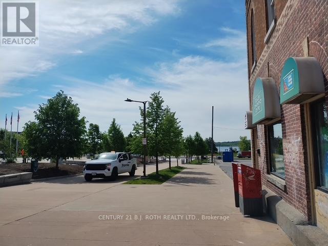 57-59 DUNLOP STREET E