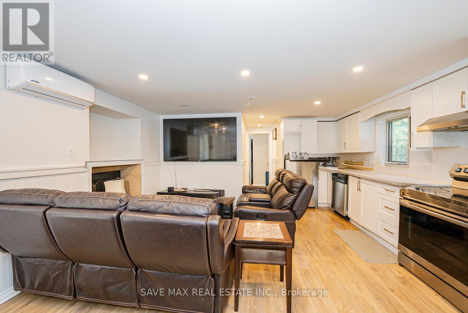 2008 TINY BEACHES ROAD S