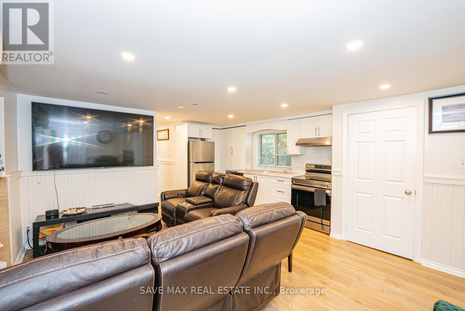 2008 TINY BEACHES ROAD S