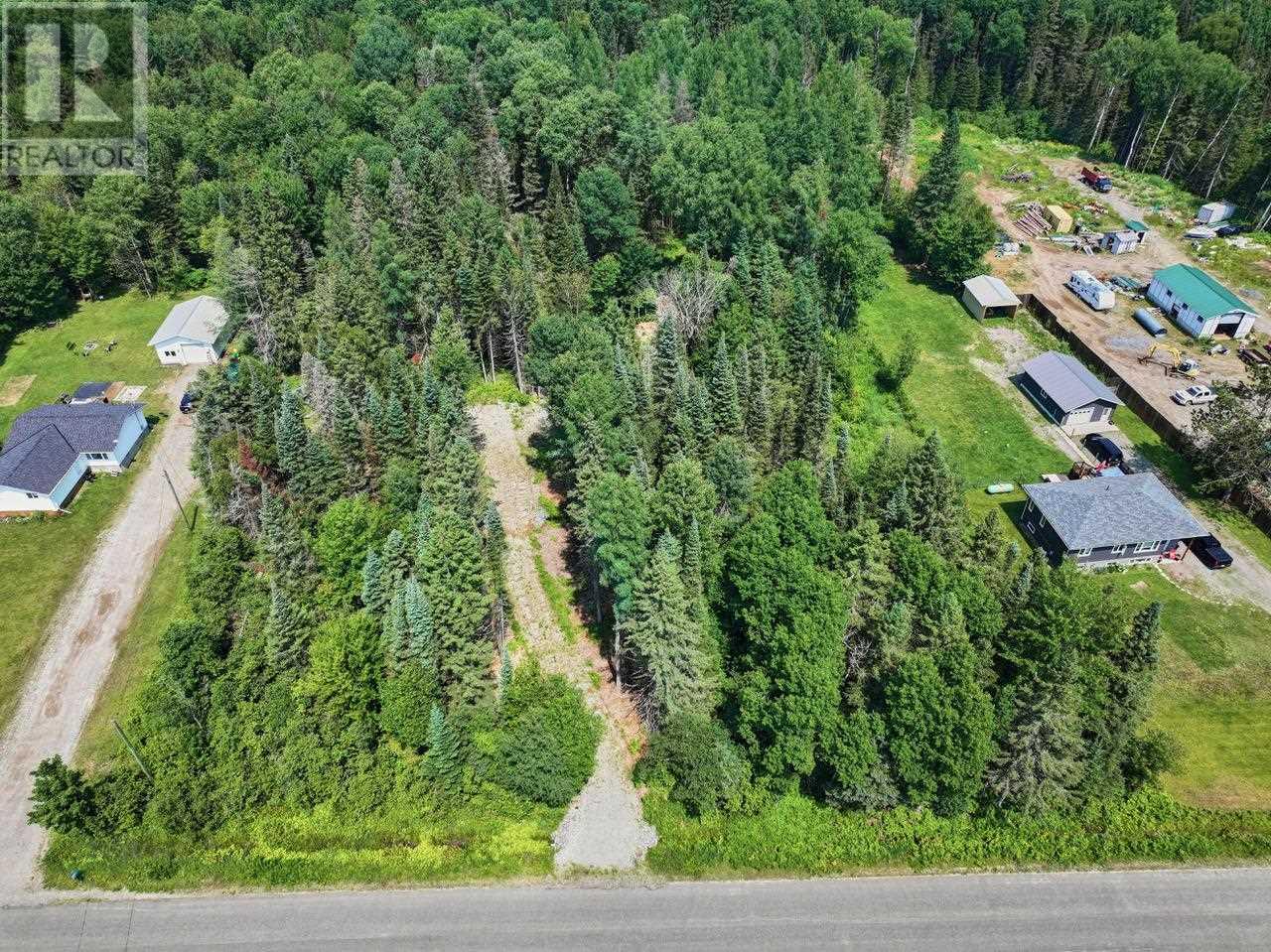520 Old Highway 17