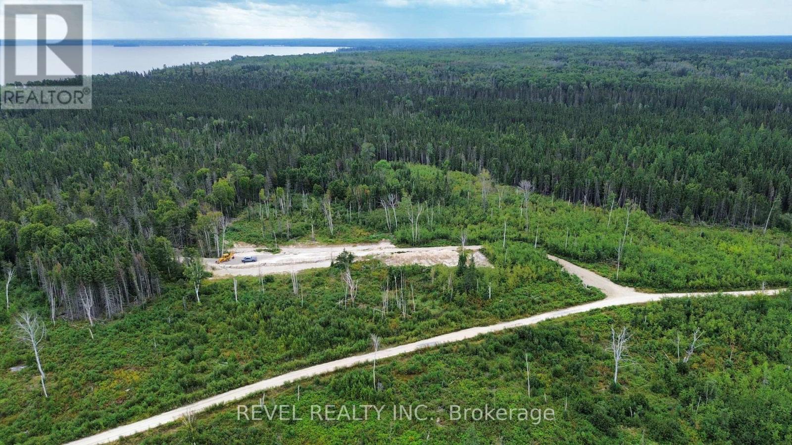 LOT 2 CON 3 EVELYN TOWNSHIP