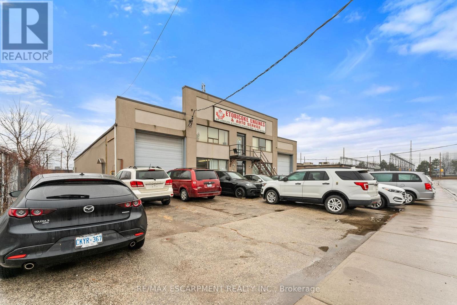 371 OLIVEWOOD ROAD